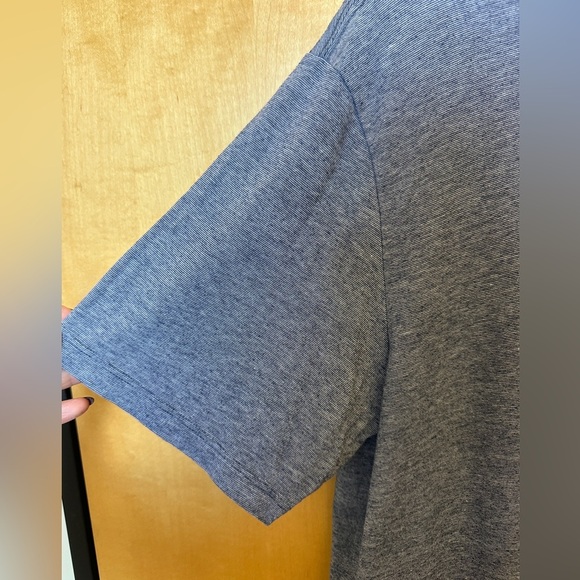 Vineyard Vines Edgartown Tee Shirt Medium blue. - Picture 5 of 12